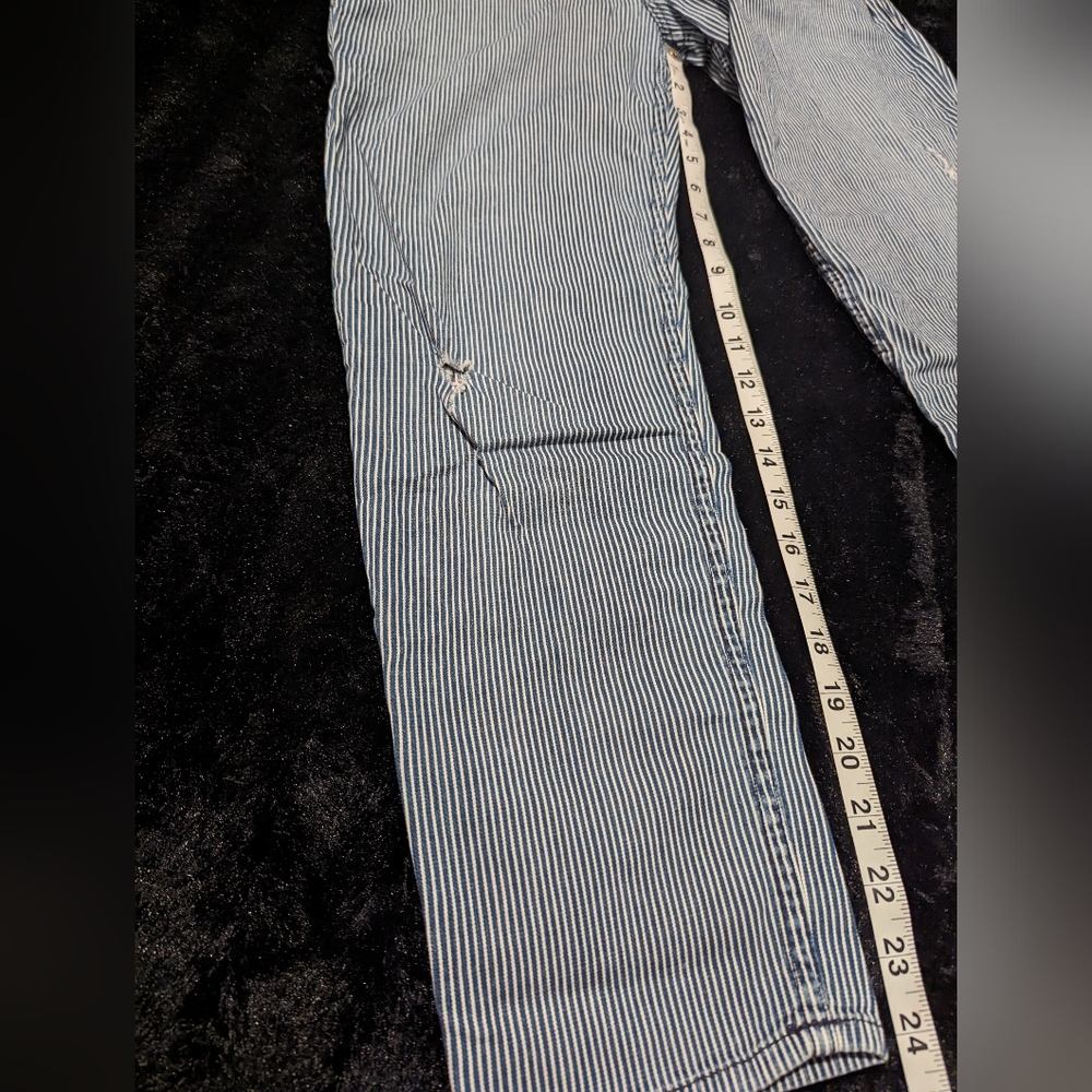 MOTHER slightly distressed pinstripe jeans size 30 - Picture 4 of 11